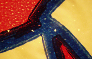 Mikroperforacja laserowa w jednej folii